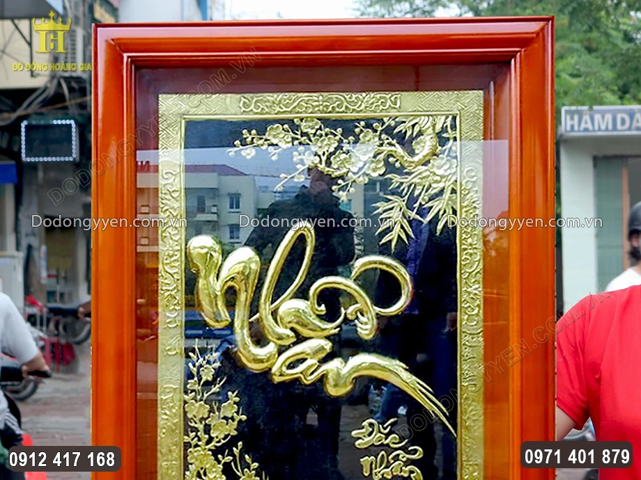 Khung tranh bằng gỗ tự nhi&ecirc;n chắc chắn